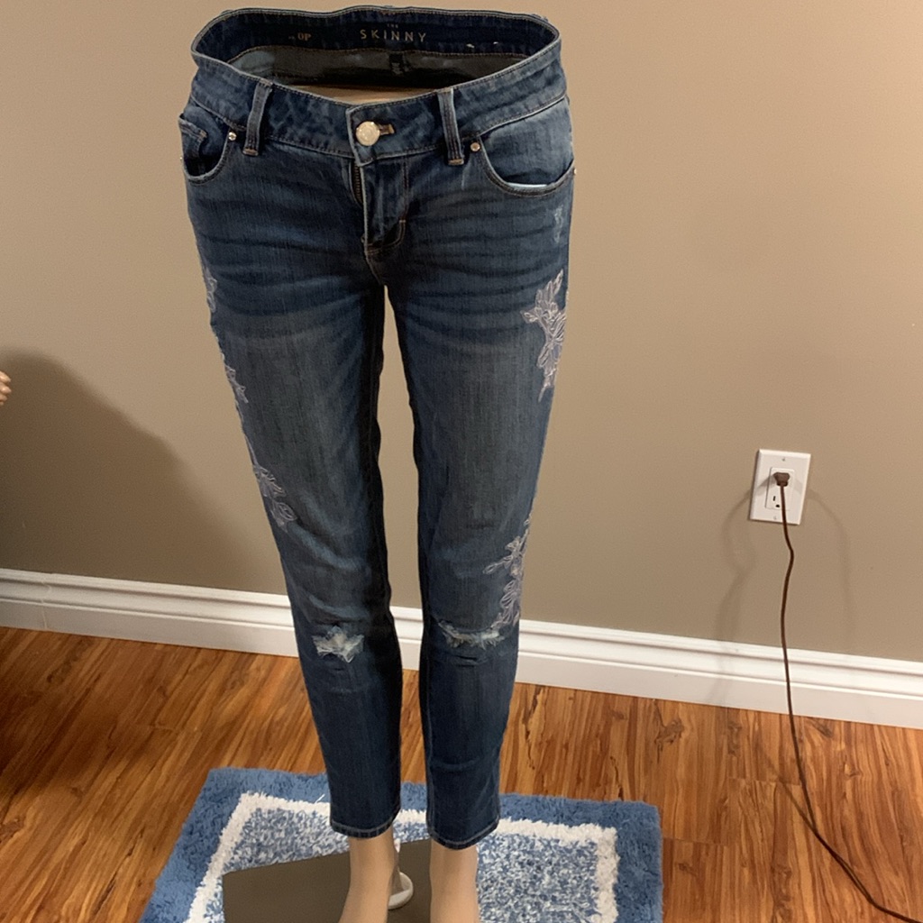 White House Black Market Women's Jeans Skinny Blue Distressed Floral 28/28